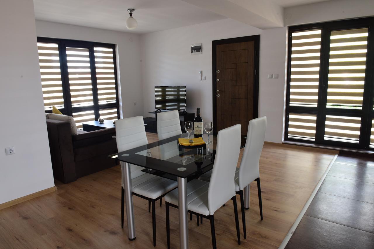 Hotel Active Apartments Тарговыште Экстерьер фото
