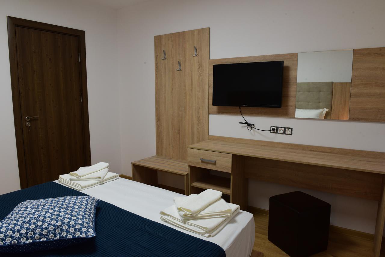Hotel Active Apartments Тарговыште Экстерьер фото