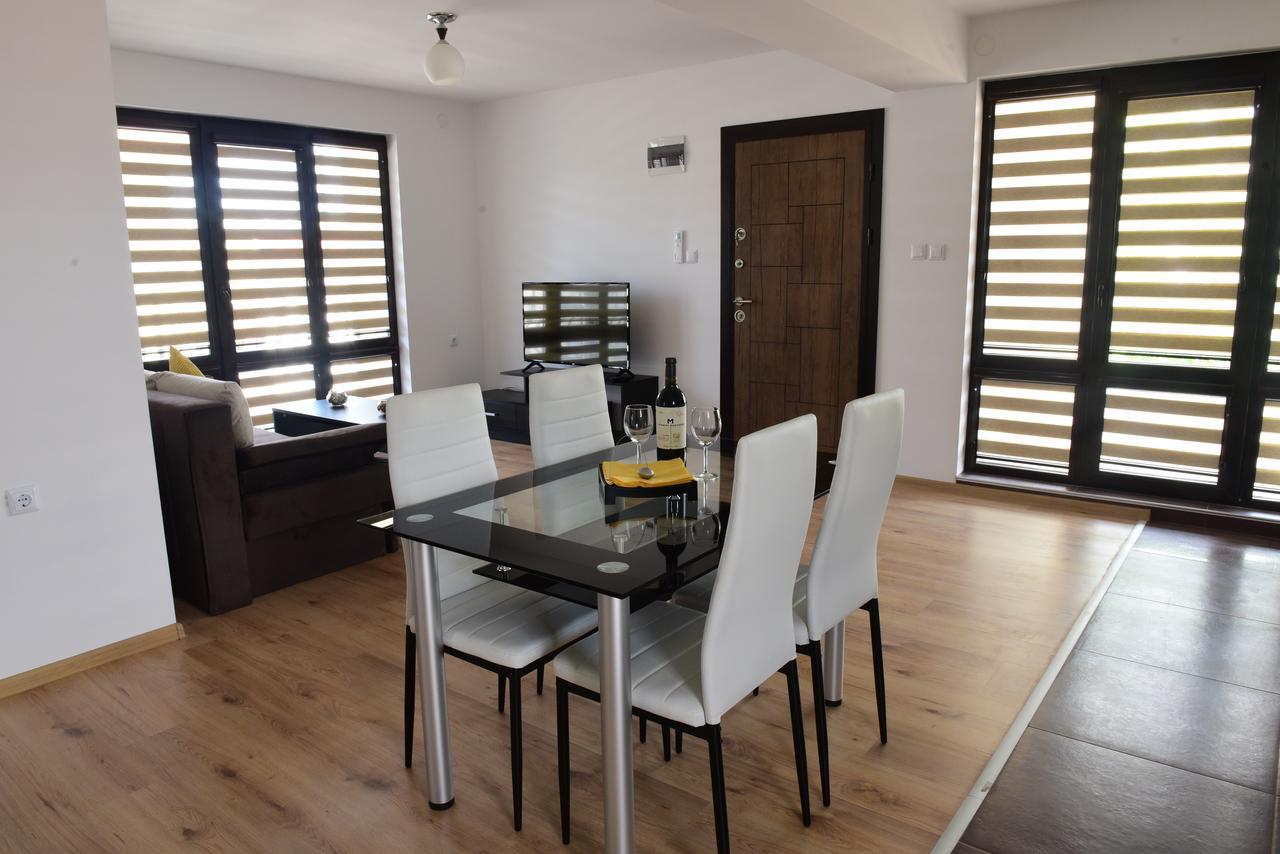 Hotel Active Apartments Тарговыште Экстерьер фото